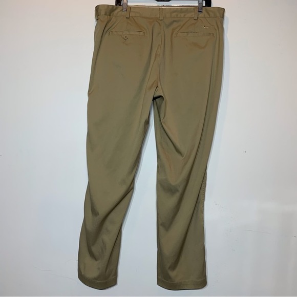 EUC‎ Nike Golf Khaki Pants - Picture 1 of 2